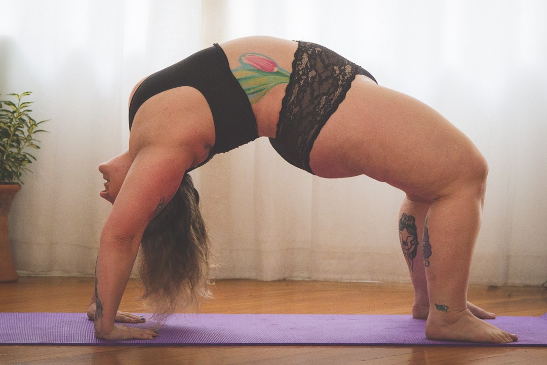 Vanessa Joda, do projeto Yoga Para Todes (Foto: Divulgação/Felipe Mariano e Jessica Chama)