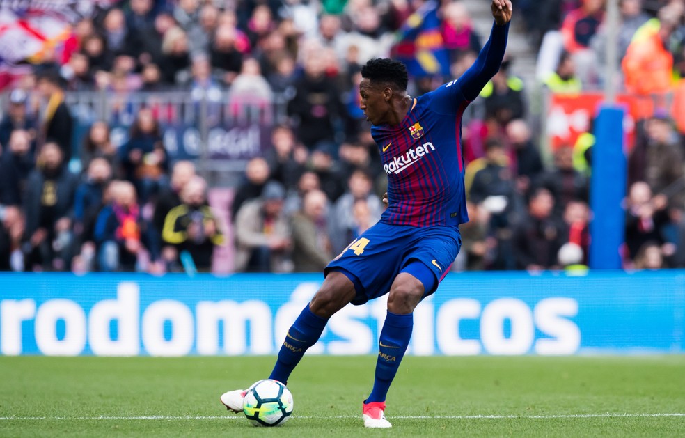 Mina teve poucas oportunidades com a camisa do Barcelona (Foto: Getty Images)