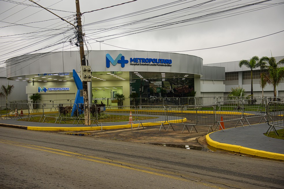 Idoso morreu ao pular da janela do Hospital Metropolitano, em Várzea Grande (MT) — Foto: Secom-MT/Divulgação