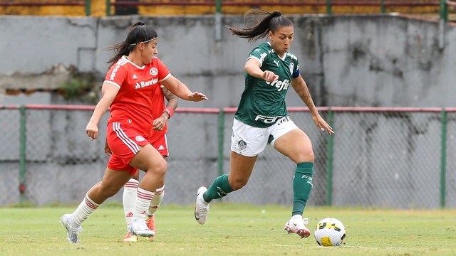Lance de Palmeiras x Inter, no Canindé