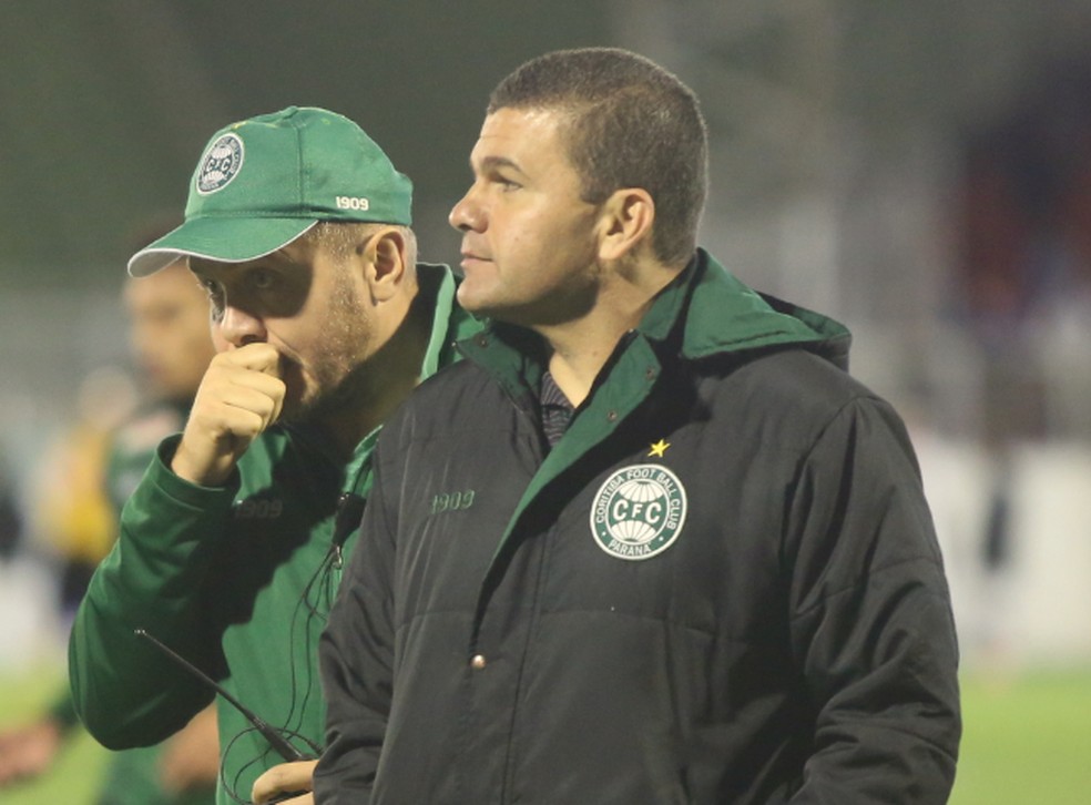 Mozart e Umberto Louzer juntos no Coxa — Foto: Divulgação/Coritiba