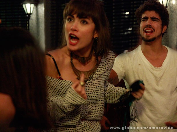 Patricia e Michel brigam com Guto e Silvia (Foto: Ellen Soares/ TV Globo)