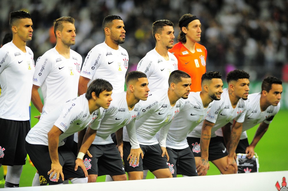 [COMENTE E DÊ SUA NOTA] Atuações: Romero faz dois gols, e Danilo Avelar vai bem em vitória do Corinthians