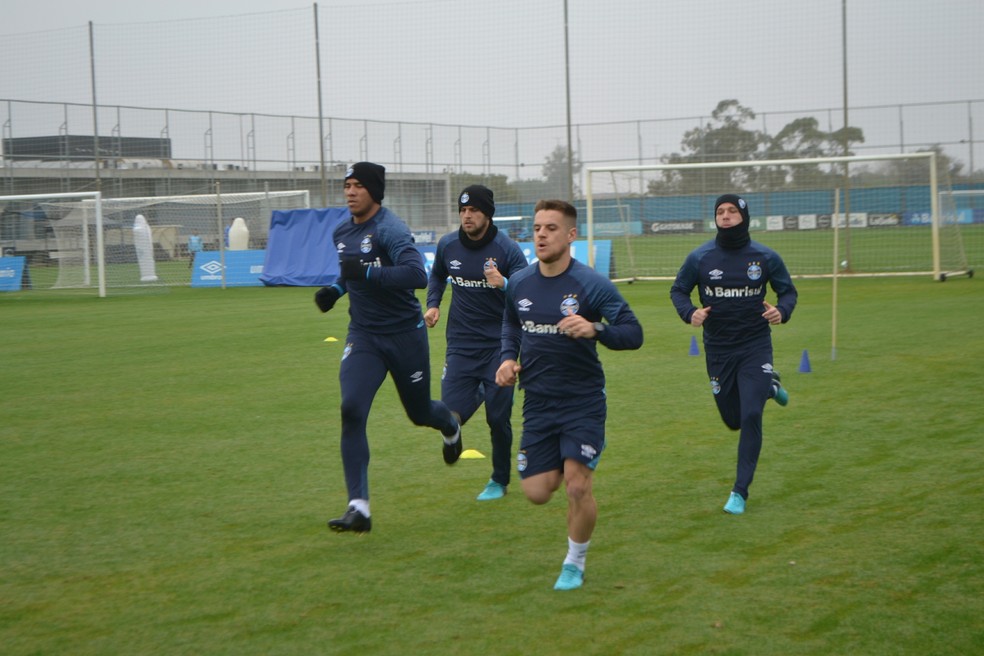Grêmio treina no CT Luiz Carvalho (Foto: Tomás Hammes/GloboEsporte.com)