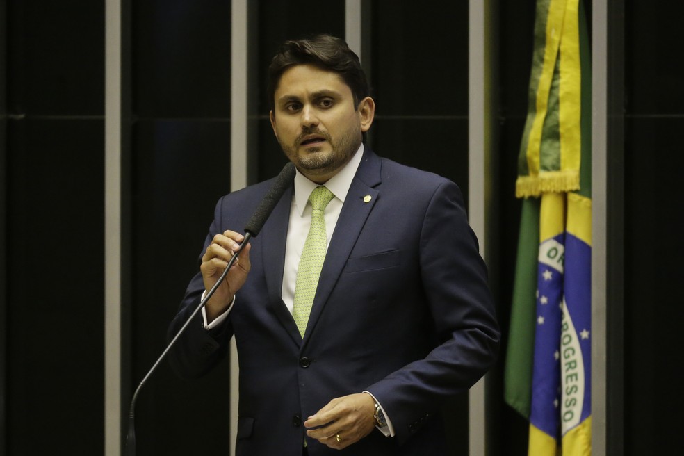 Após dizer que pediria explicações, Lula se reúne com ministro Juscelino Filho nesta segunda