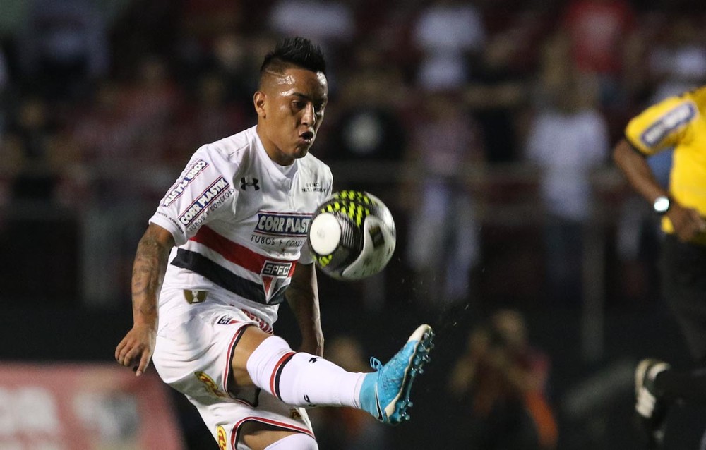 Rogério Ceni tenta construir São Paulo para virar e ir à final
