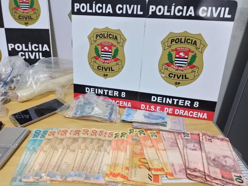 Operação contra o tráfico de drogas cumpriu mandados de busca e prendeu duas pessoas na Nova Alta Paulista — Foto: Polícia Civil