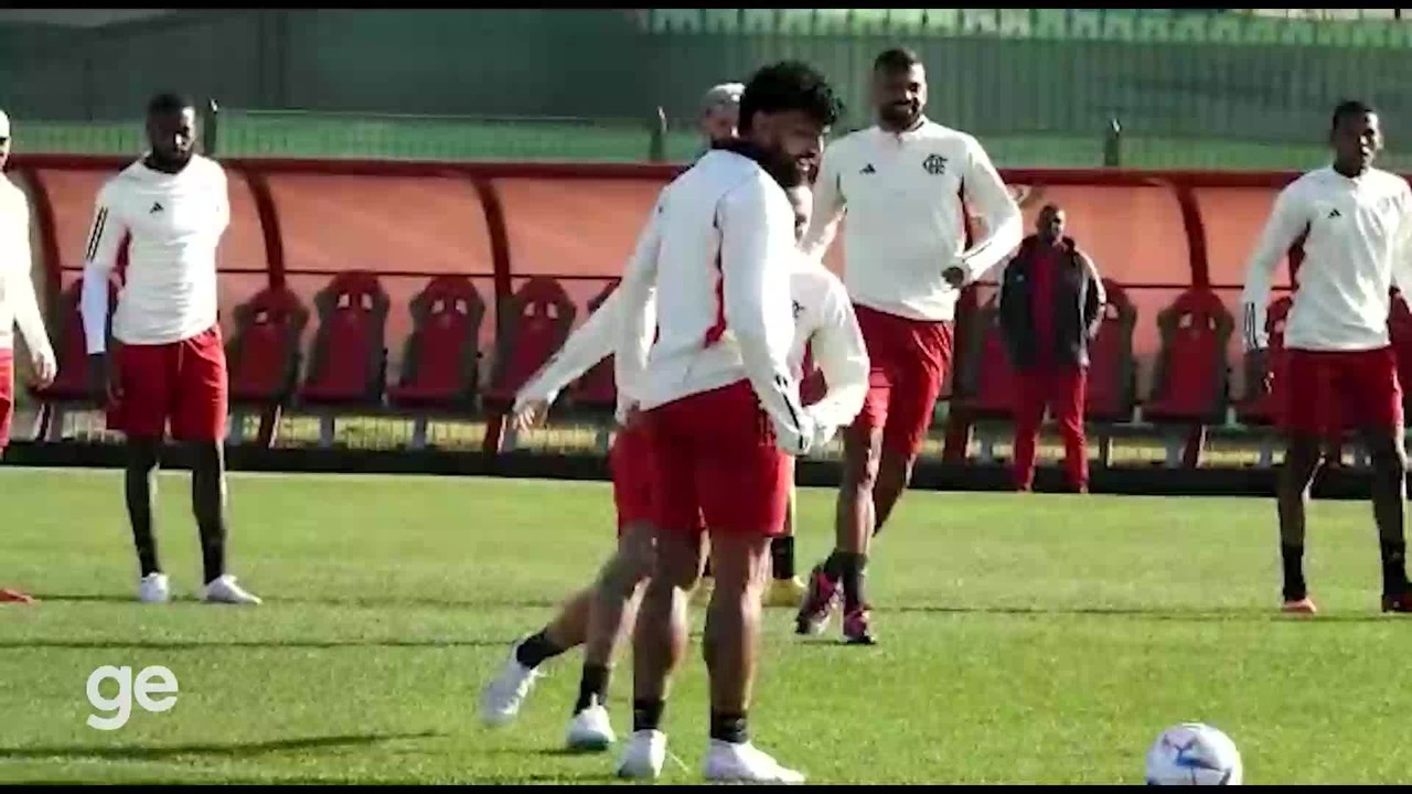 Gabigol engana Cebolinha com corta-luz e zoa companheiro em treino do Flamengo