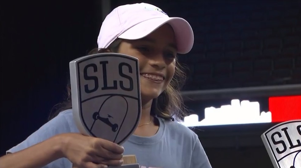 Aos 11 anos, Rayssa Leal é campeã da etapa de Los Angeles da SLS 2019 — Foto: Reprodução 
