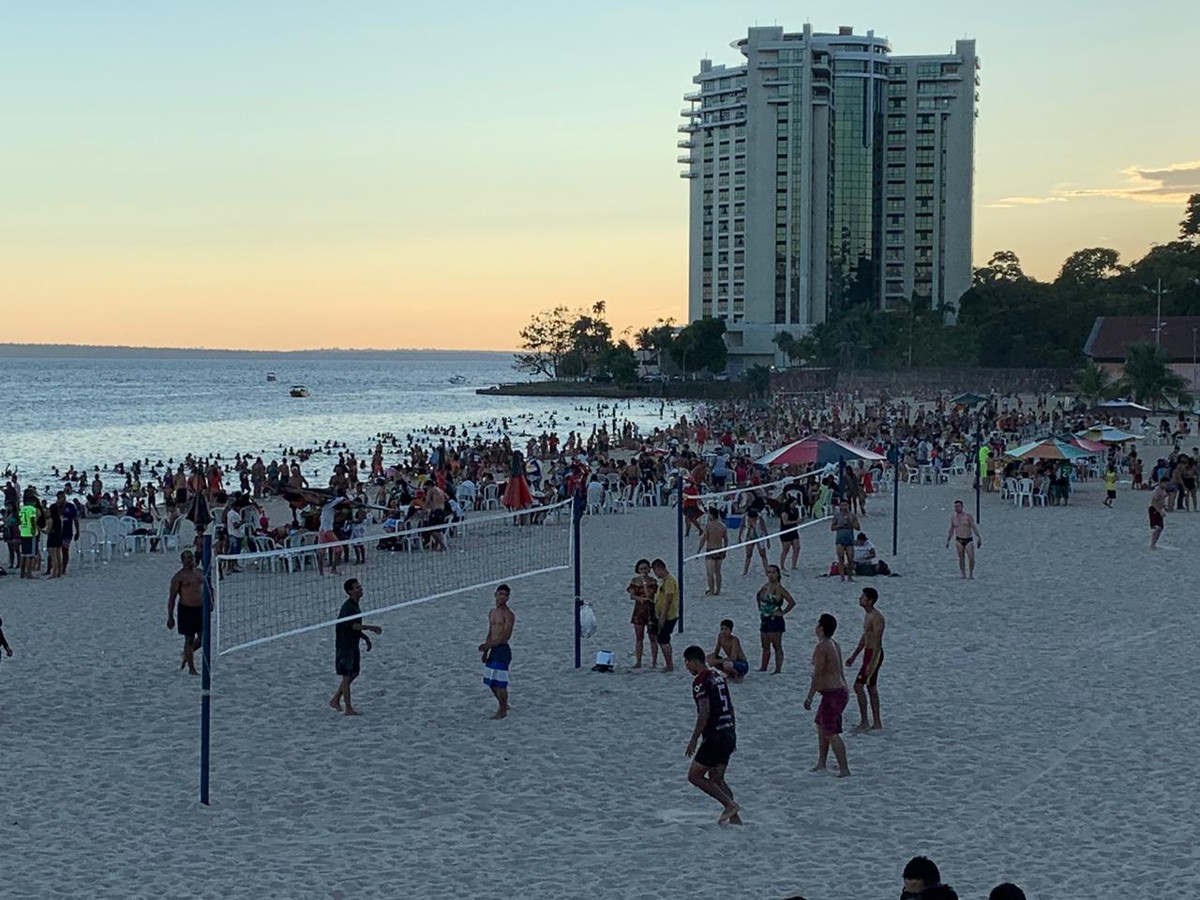 Ponta Negra em Manaus tem domingo lotado e flagrantes de desrespeito a  medidas contra Covid-19 | Amazonas | G1