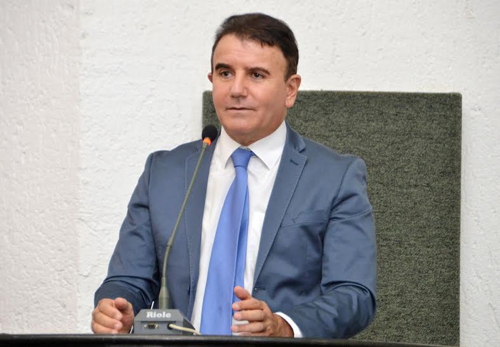 Eduardo Siqueira Campos foi reeleito deputado estadual — Foto: Divulgação