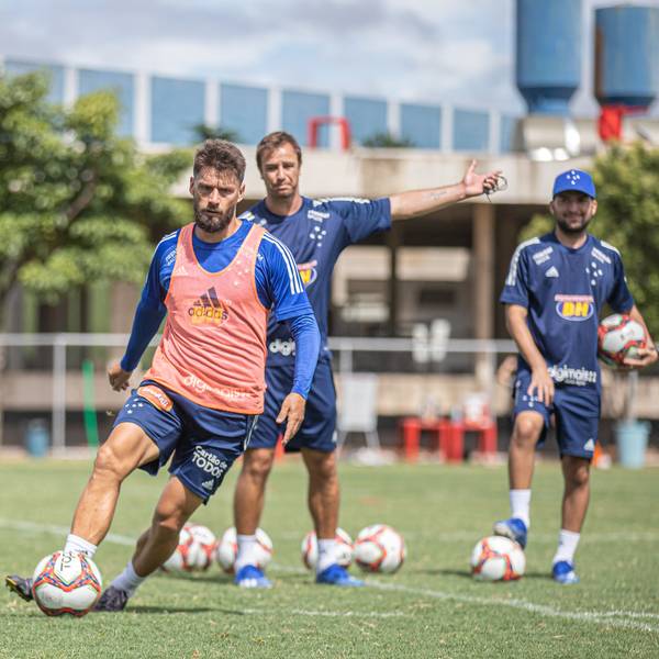 Ex-Cruzeiro, Felipe Conceição revela que pediu saídas de Manoel, Moreno e Sobis: Tinha que limpar
