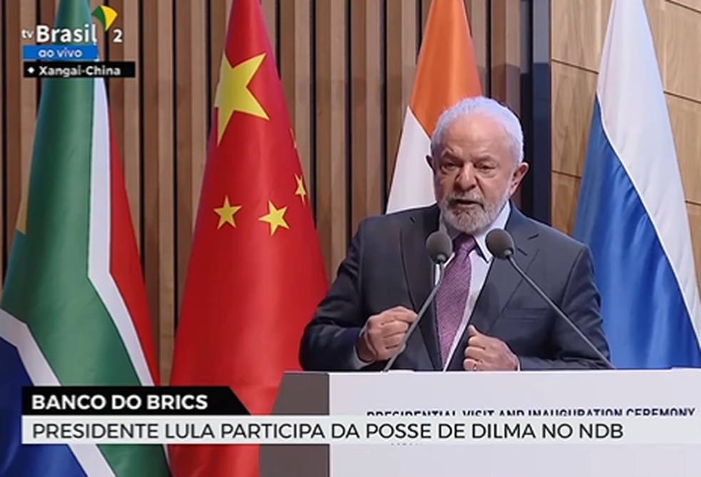 Lula em discurso durante a posse de Dilma no Brics, na quinta-feira (quarta, 12, no Brasil). — Foto: Reprodução