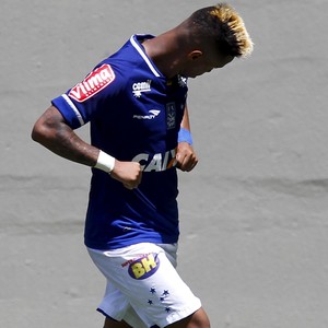 Rafael Silva se defende após gol e provocação: A gente tem que brincar