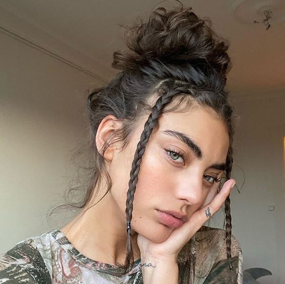 11 Penteados Lindos Para Quem Está Passando Pela Transição Capilar | Cabelo | Glamour