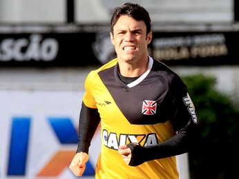 Grêmio mantém contato diário com procurador para achar saída a Kleber