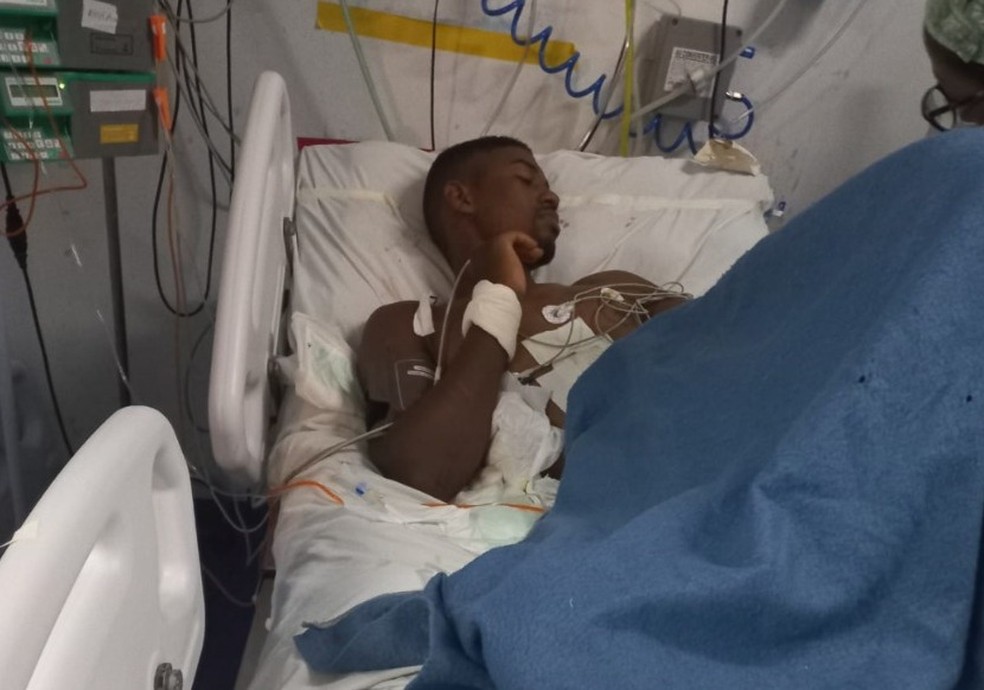 Jovem é baleado, perde rim e hospital entrega órgão à família em saco plástico na Bahia — Foto: Arquivo pessoal