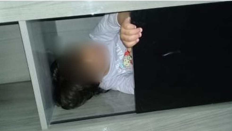 Menina de Jundiaí se escondeu dentro de móvel — Foto: Dircélio Timóteo/Arquivo pessoal
