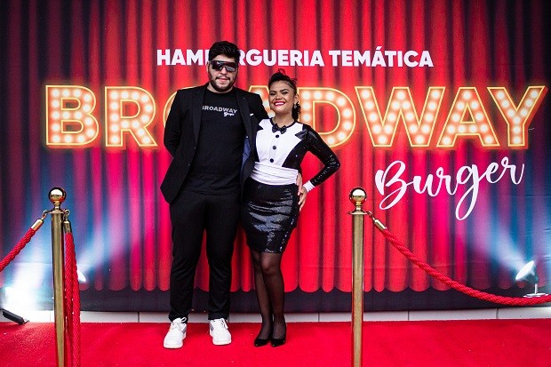 Danilo Barbosa e Leila Santos, fundadores da Broadway Burger, em São Paulo (Foto: Divulgação)