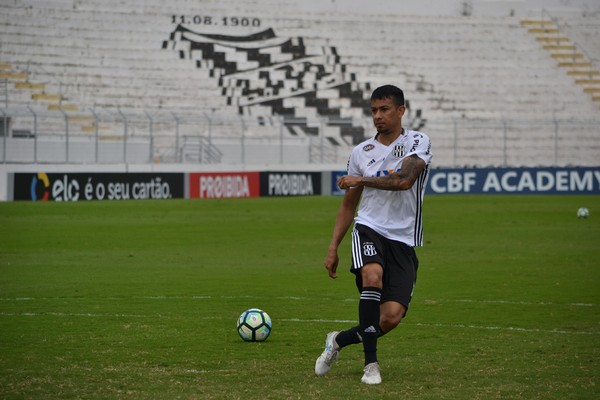 Corinthians tem sondagem da França por Lucca; Ponte torce por permanência