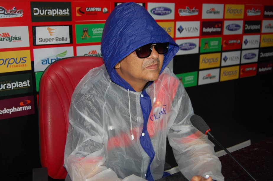 Campinense confirma contrataÃ§Ã£o de Francisco DiÃ¡ para comandar time em 2019