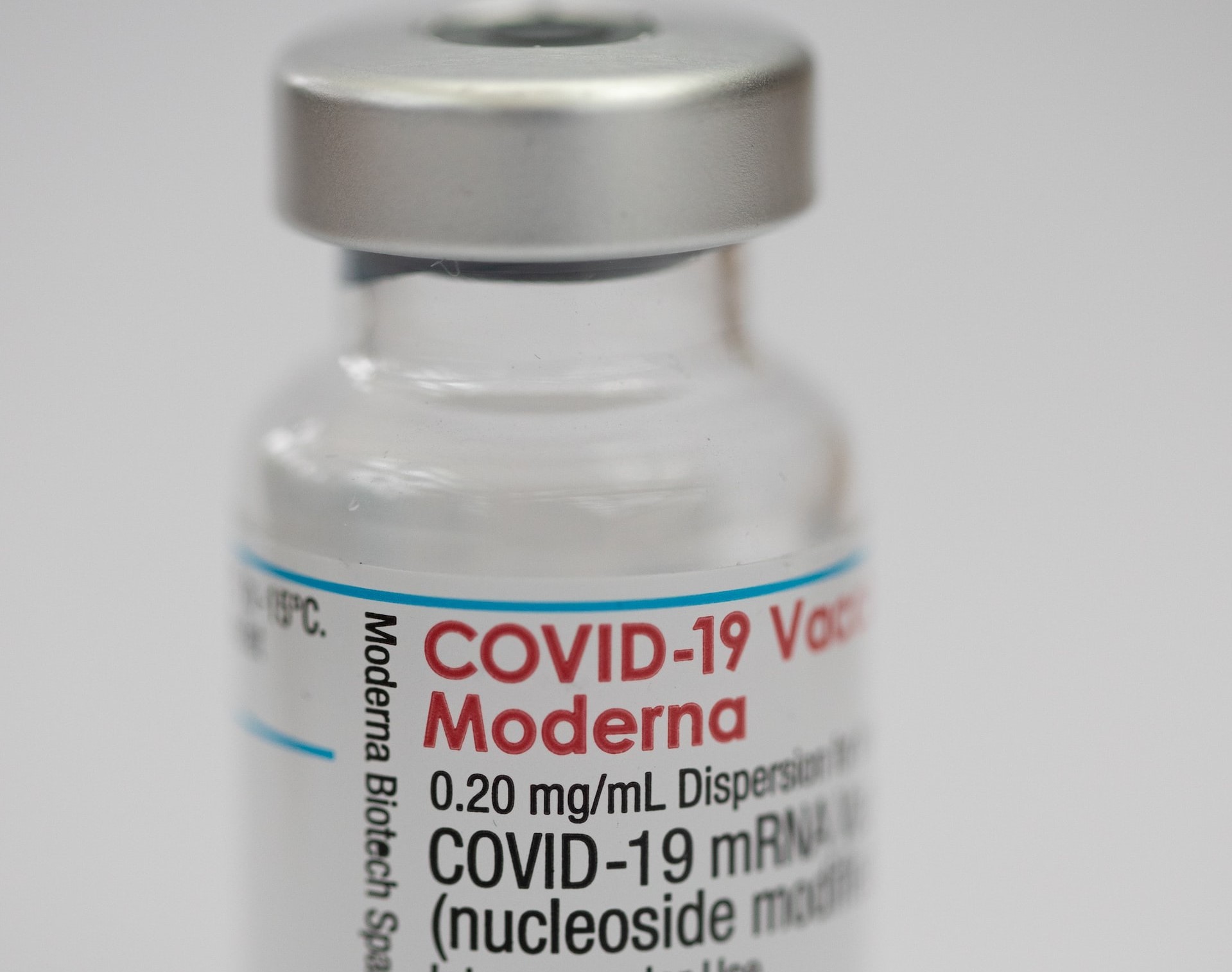 Reino Unido é 1º país a aprovar vacina bivalente contra Covid (Foto: Guido Hoffman/ Unsplash)
