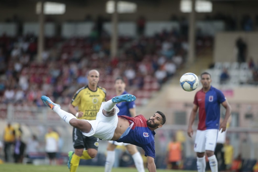 Com Direito A Golaco E Polemica Rodolfo Comemora Fase No Parana Clube Parana Clube Ge