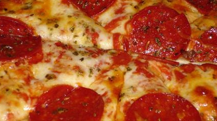 Pizza De Pepperoni Receitas