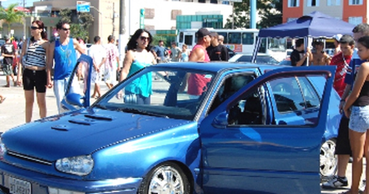 Evento de carros tunados agita domingo na Baixada Fluminense