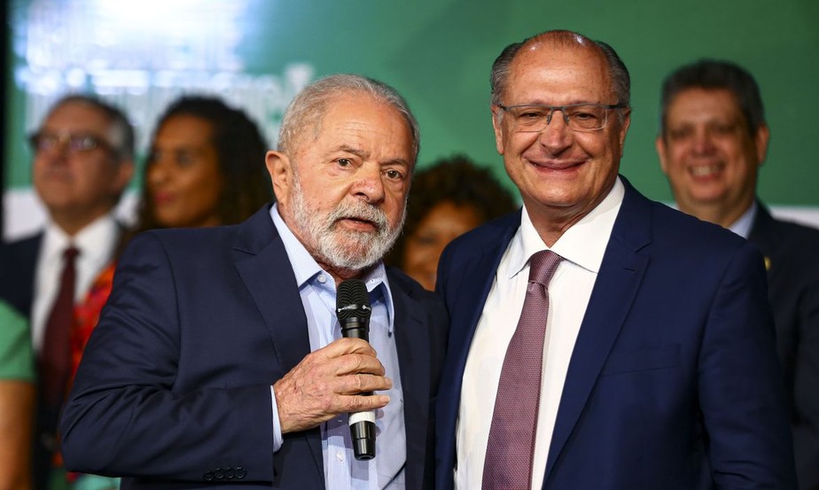Luiz Inácio Lula da Silva e Geraldo Alckmin, presidente e vice-presidente eleitos, que tomam posse nesta domingo