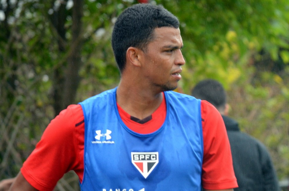 Aderllan tem contrato com o São Paulo até dezembro de 2018 (Foto: Érico Leonan / saopaulofc.net )