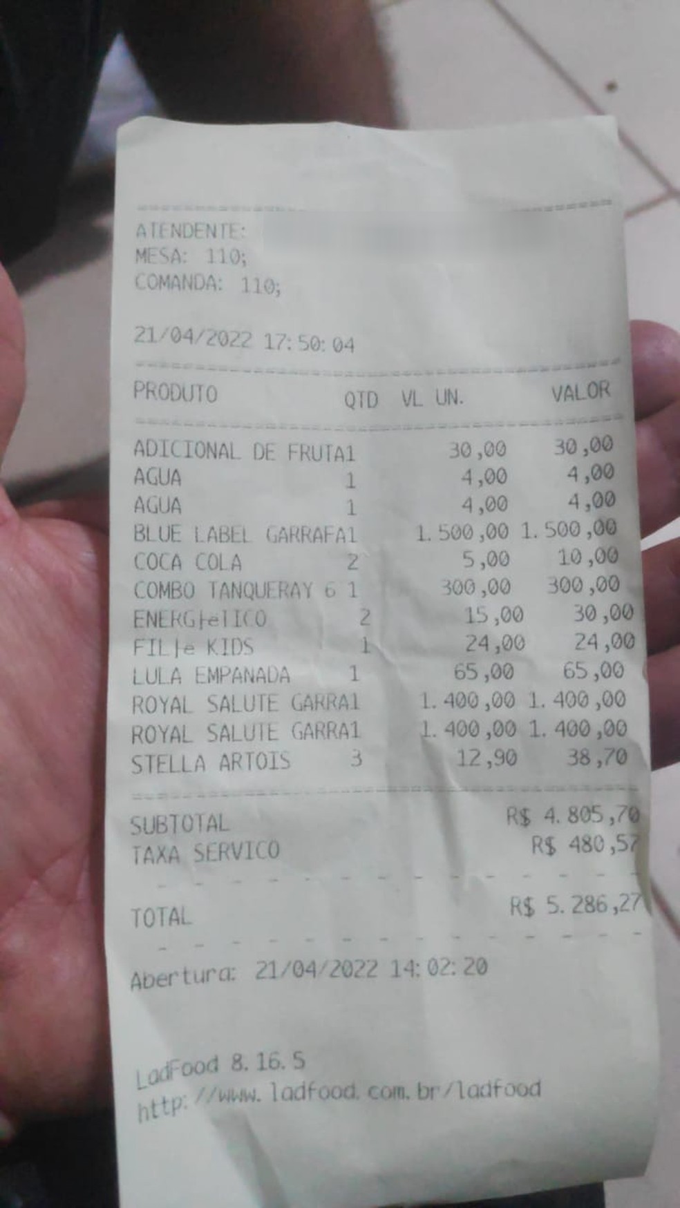 Comanda de produtos consumidos pelo suspeito em Palmas — Foto: Reprodução