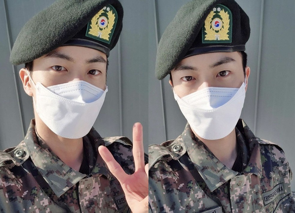 Jin, do BTS, completa cinco meses de treinamento militar básico  — Foto: Reprodução/Weverse