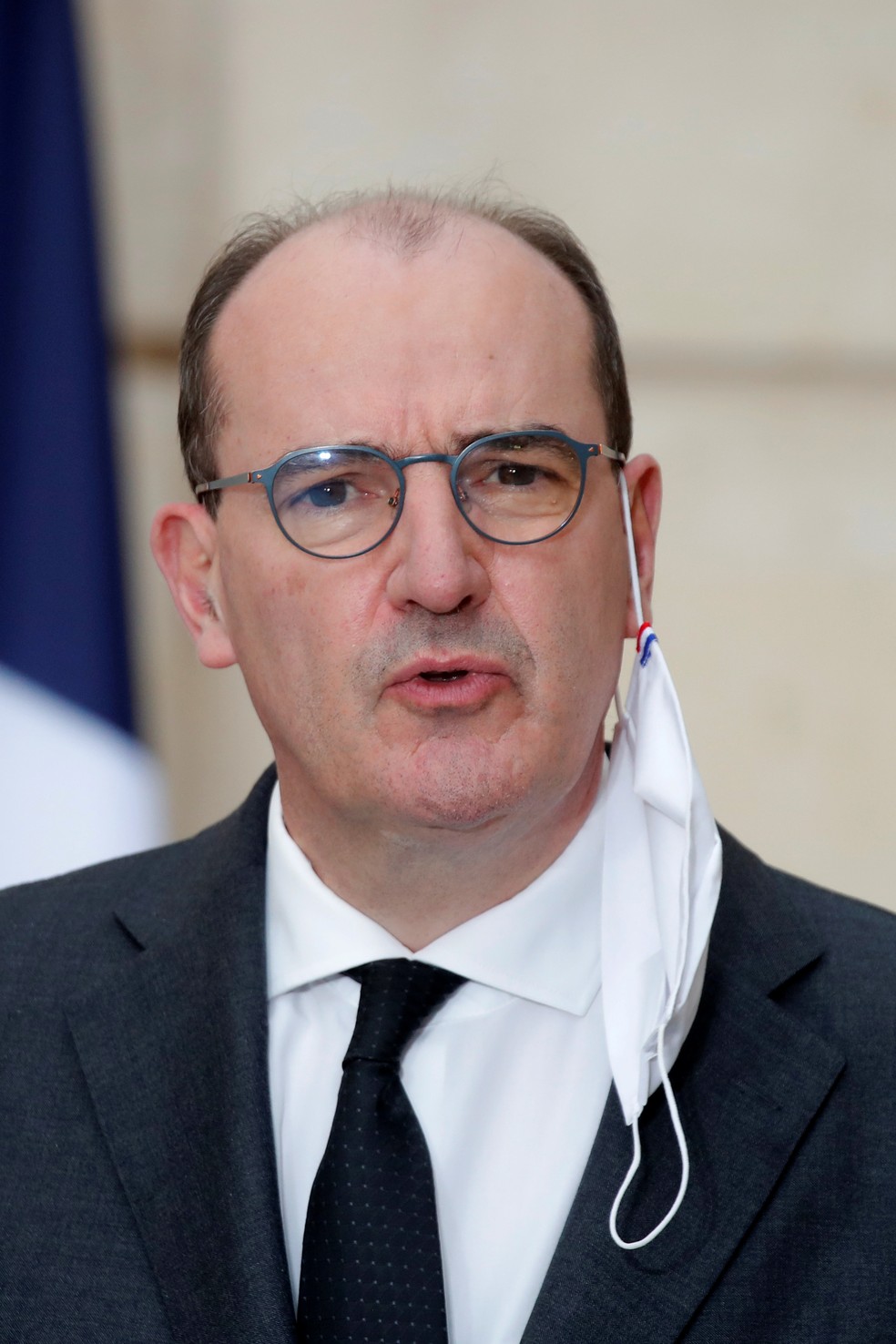 Jean Castex, primeiro-ministro da França, fala em coletiva de imprensa nesta quarta-feira (9) no Palácio do Eliseu — Foto: Charles Platiau/Pool/AFP