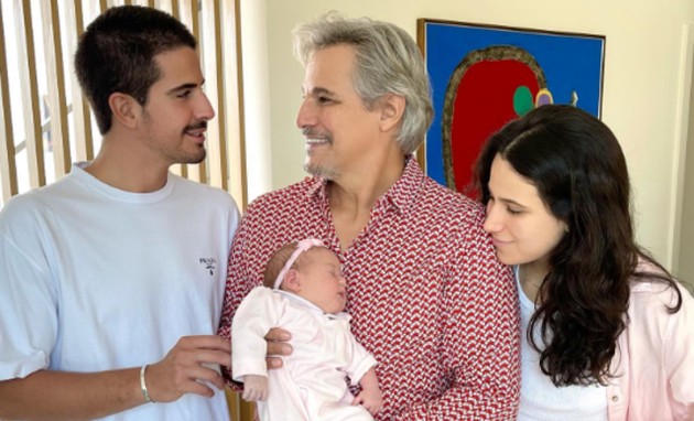 Edson Celulari com os filhos, Enzo, Chiara e Sophia (Foto: Reprodução/Instagram)