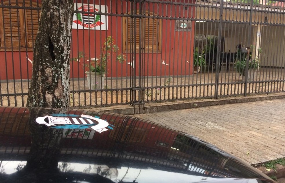Criminosos assaltam joalheria e clientes em Araraquara — Foto: ACidade ON Araraquara 