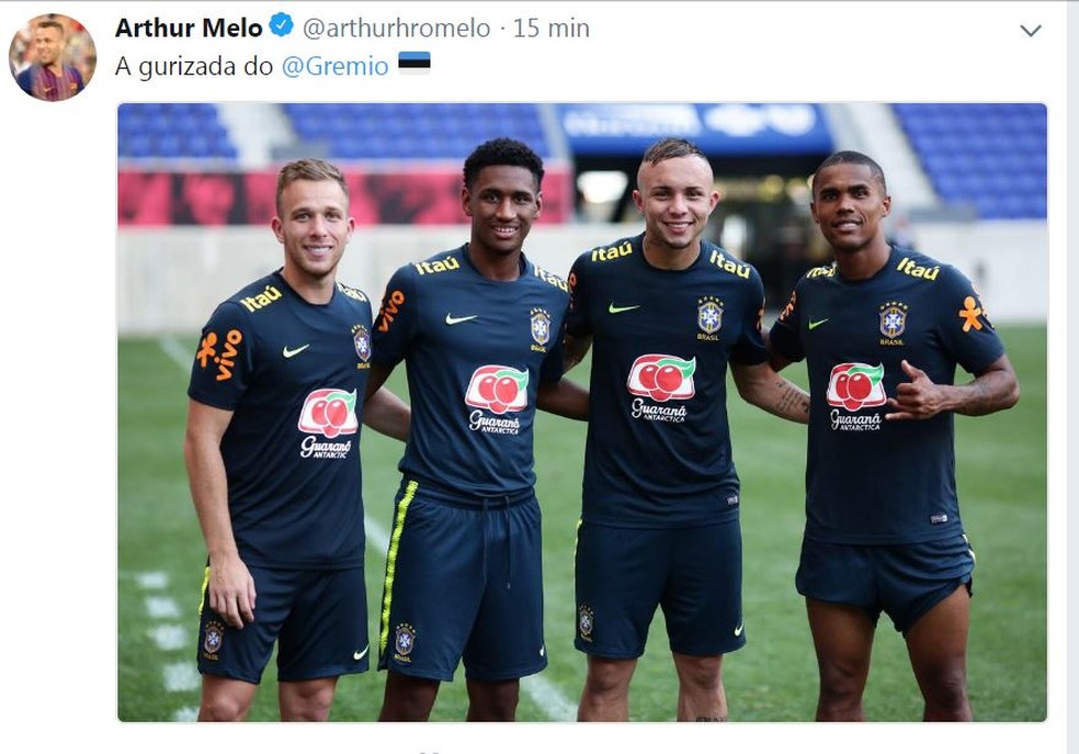 Arthur divulga a "gurizada do Grêmio" nas redes sociais (Foto: Reprodução)