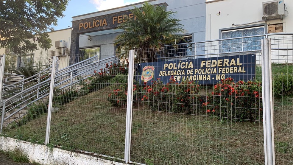 PF cumpre mandados contra suspeitos de ajudar quadrilha morta em operação policial em MG — Foto: Lorena Vale / EPTV