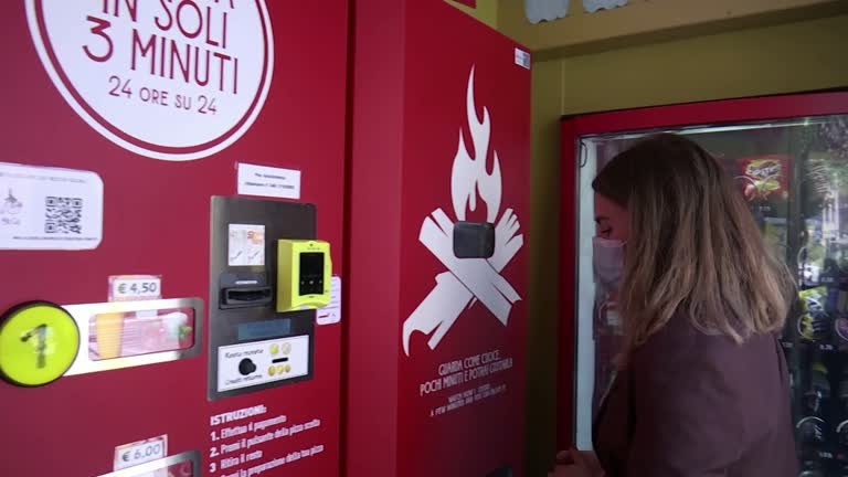 Roma inaugura sua 1ª máquina automática para servir pizzas; assista thumbnail