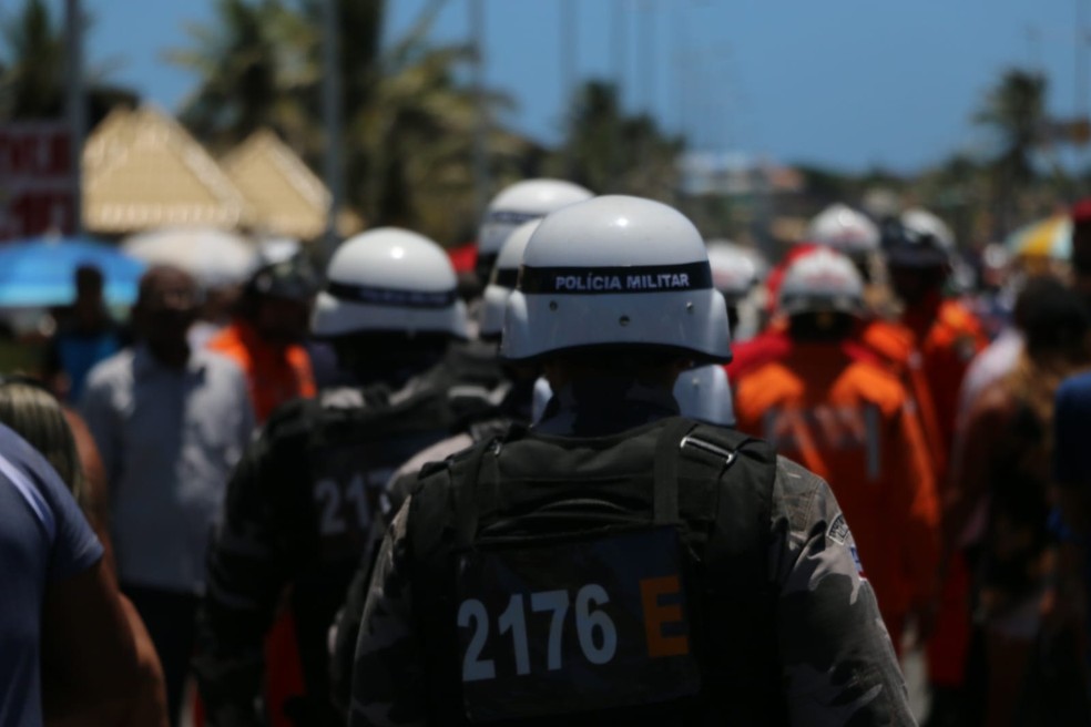 Policia militar em Salvador &mdash; Foto:  Alberto Maraux