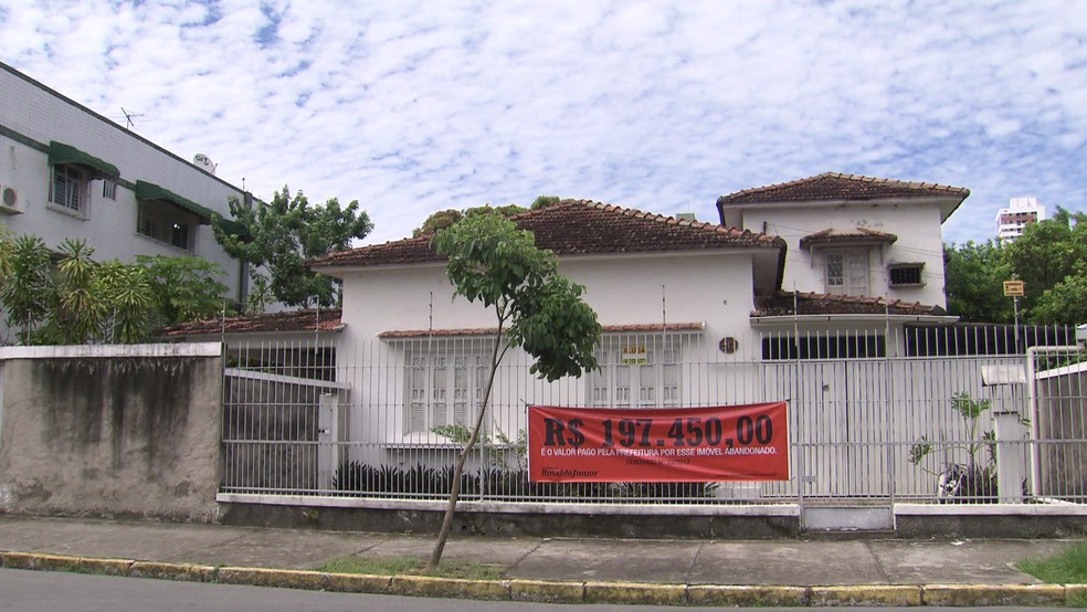 Prefeitura do Recife pagou R$ 197.450 por aluguel de casa desocupada — Foto: Reprodução/TV Globo