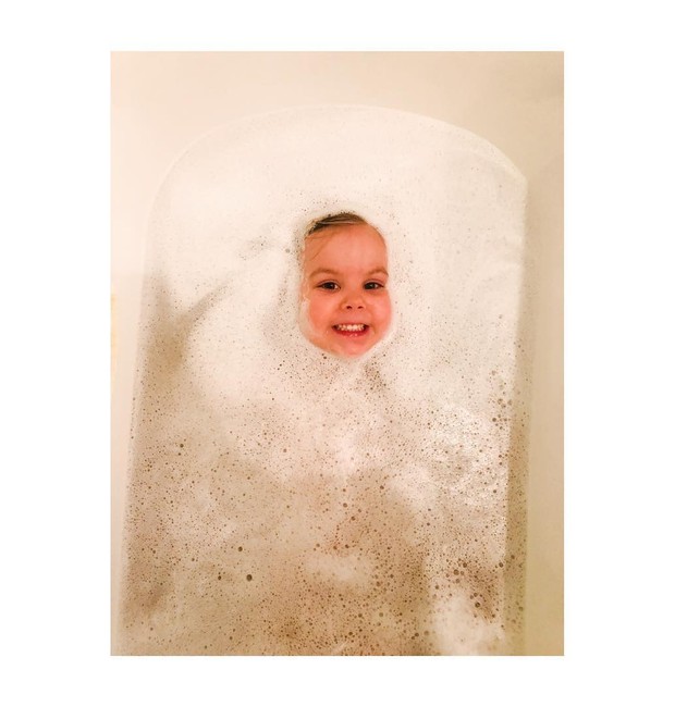 Foto x Olivia Wilde, sua filha, Deisy (Foto: Reprodução/Instagram)