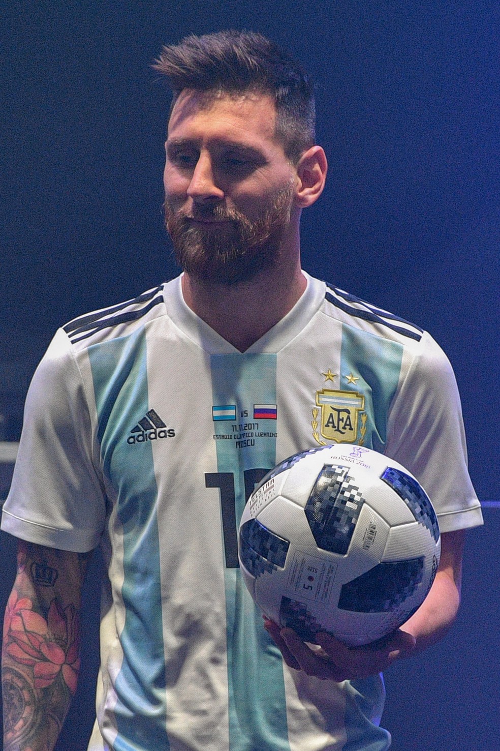 Messi bola da Copa do Mundo (Foto: AFP)