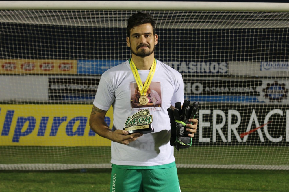 Grêmio alinha acerto com goleiro craque do Gauchão e busca acordo com o Ju