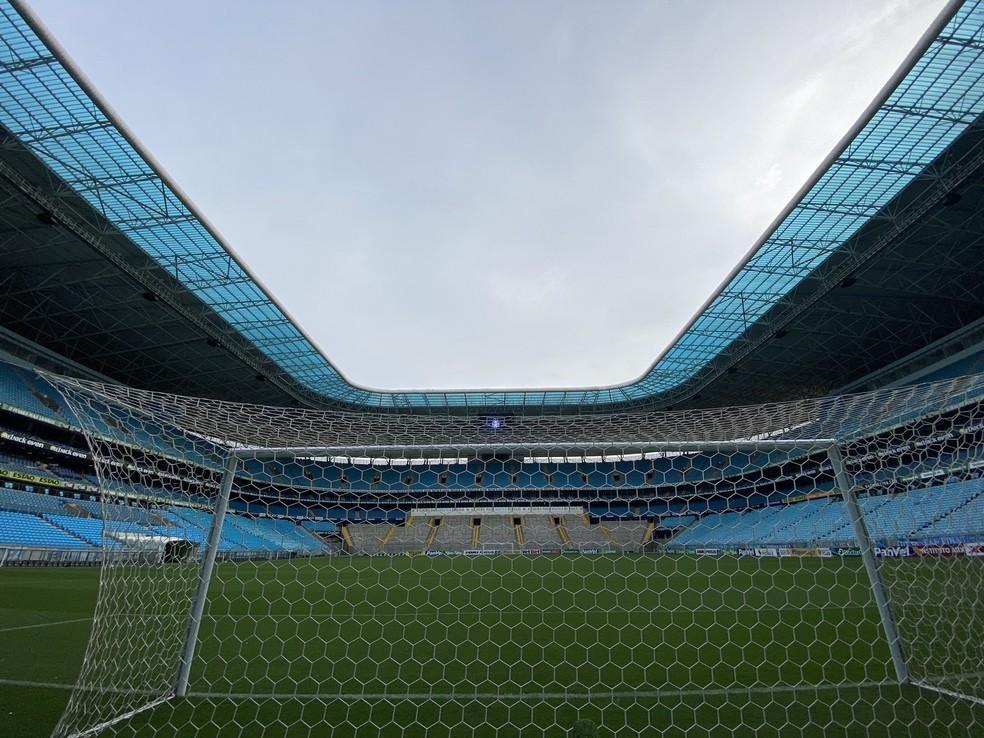 Após impasse na Arena, show do Metallica é remarcado e muda de local