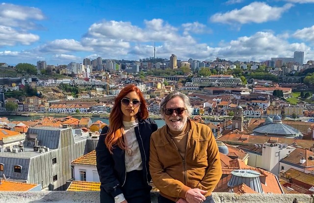 Carolynne Junger e José de Abreu exploram Portugal (Foto: Reprodução/Instagram)