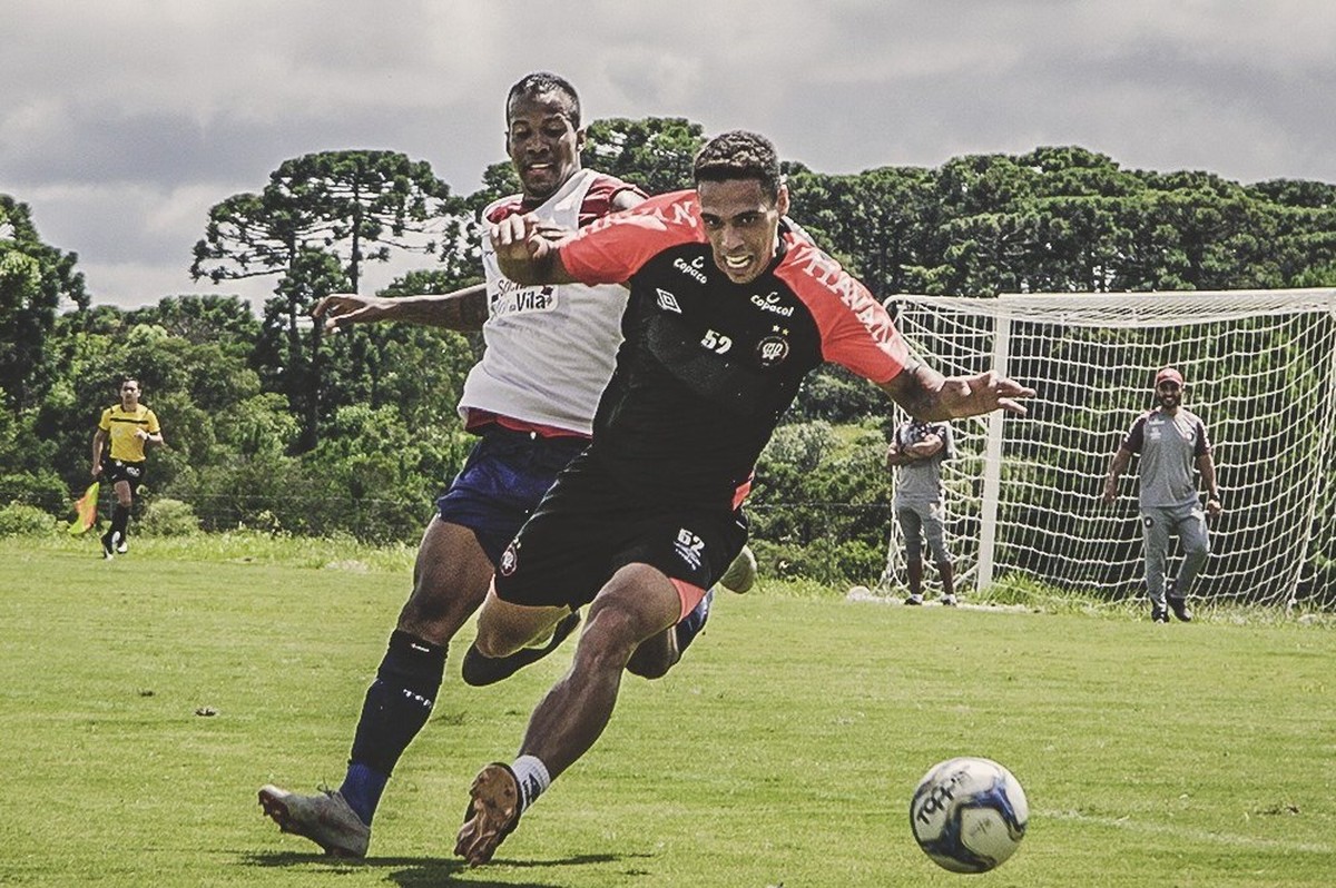 Paraná Clube vence o Athletico em teste para o segundo turno do