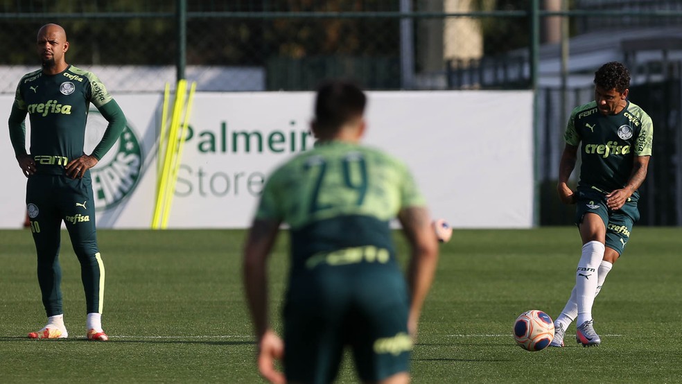 Palmeiras treina na Academia e Luxa aguarda para definir time para o Dérbi; veja a provável escalação