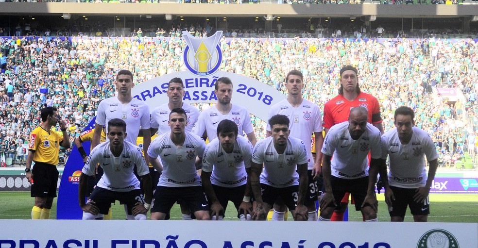 Camisa do Corinthians ainda n&atilde;o tem patroc&iacute;nio m&aacute;ster em 2018 &mdash; Foto: Marcos Ribolli