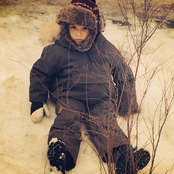 Filho de Galisteu posa para foto na neve (Foto: Reprodução/Instagram)